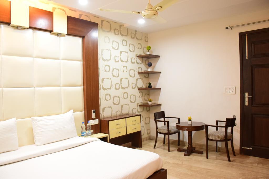 When In Gurgaon - Service Apartments, Near Medanta Medicity Делхи Екстериор снимка